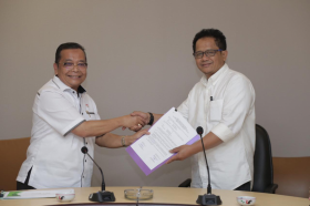 Serah terima jabatan  Kepala Biro Hukum dan Kerja Sama Luar Negeri